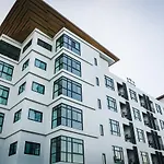 Triple Z Hotel