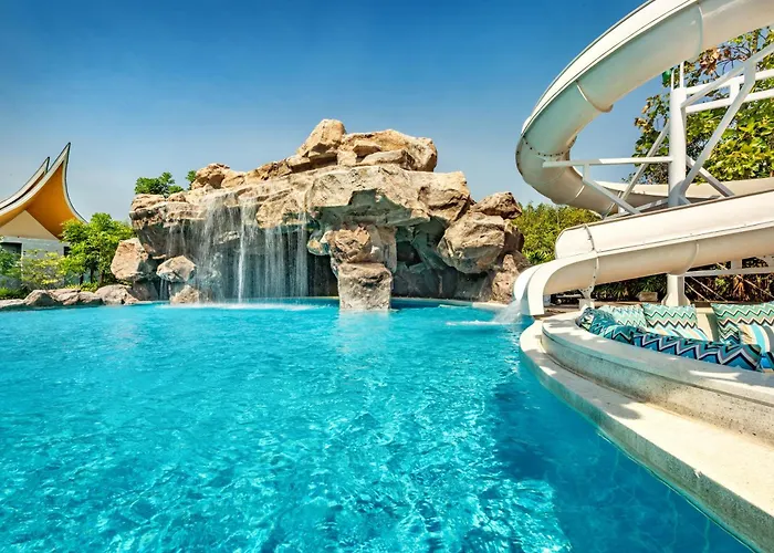 Phukalini Luxury Pool Villa & Onsen