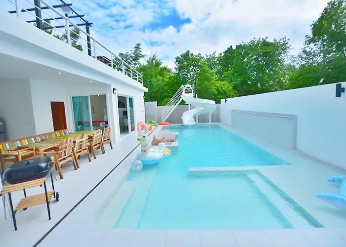 Balinese Pool Villa Huahin