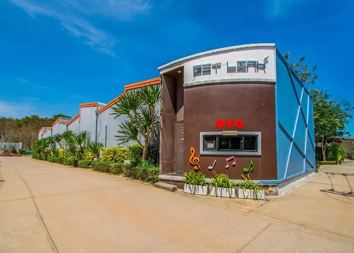 Oyo 446 Get Link Hip Hotel