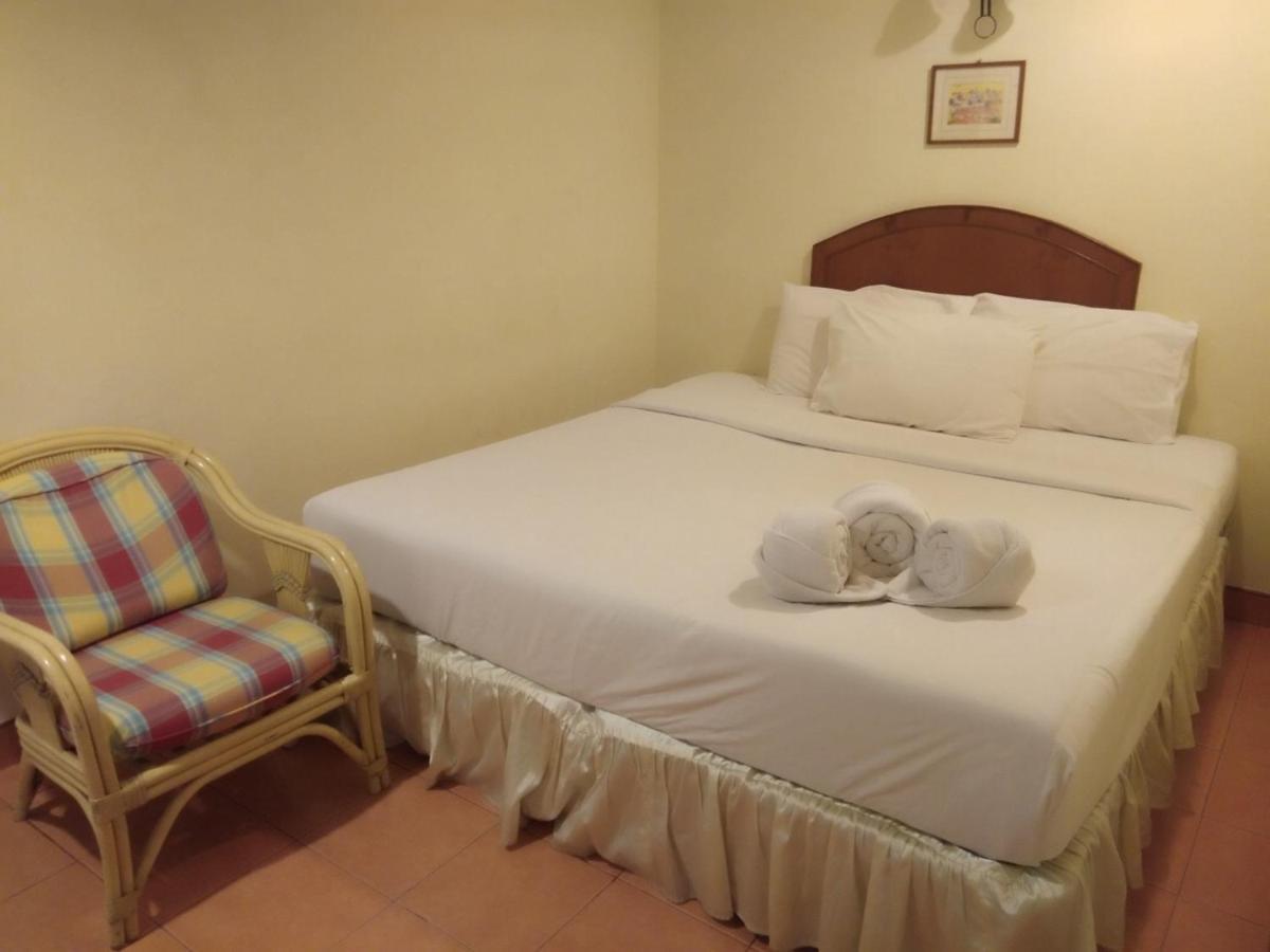 Oyo 897 Ansu 3* Hua Hin