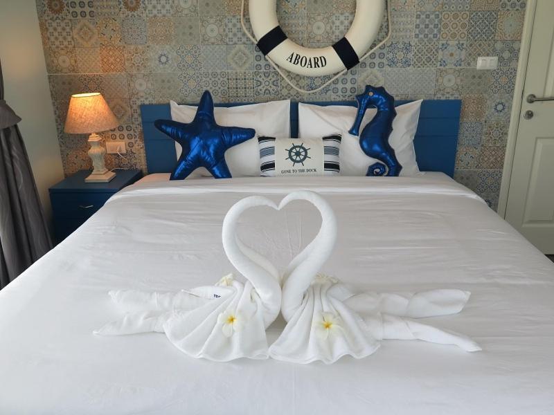 Baan Imm Aim Sea View Apartment