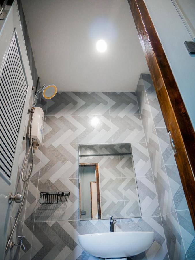 Varietyd-dayhostel *