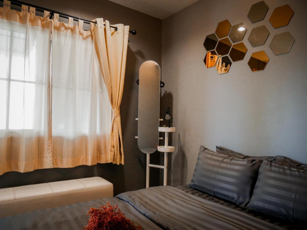 Varietyd-dayhostel Hostel