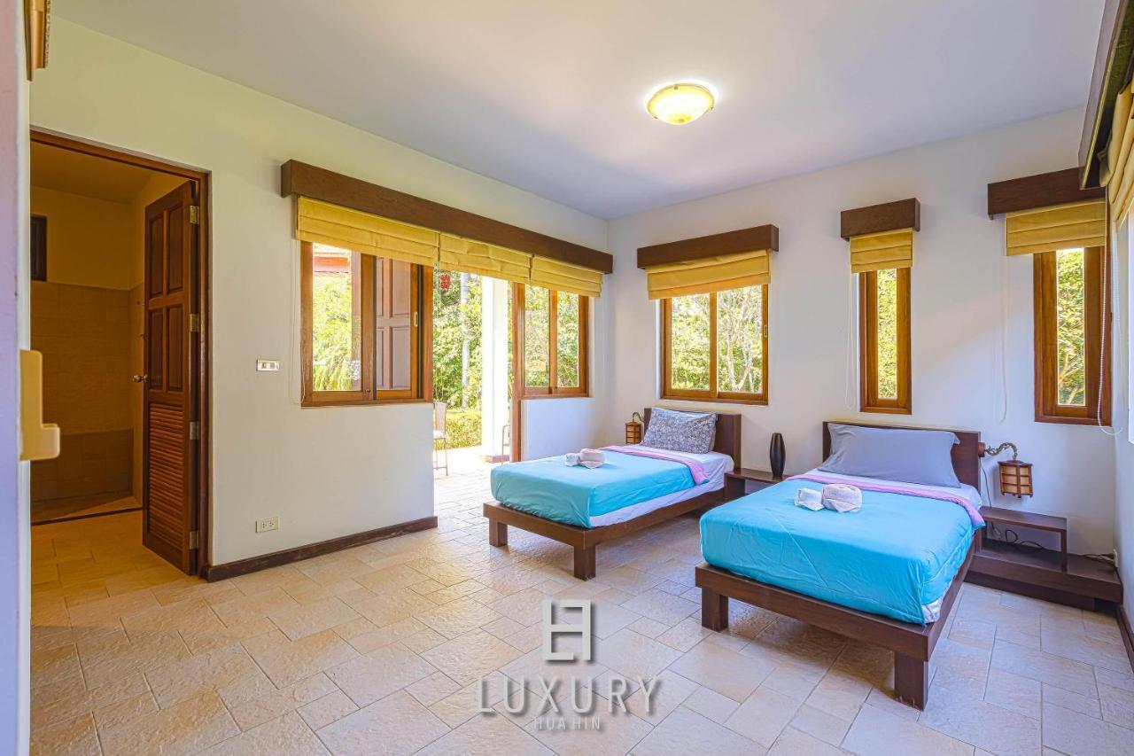 5 Bedroom Bali Style Mansion Wl2 HHQ
