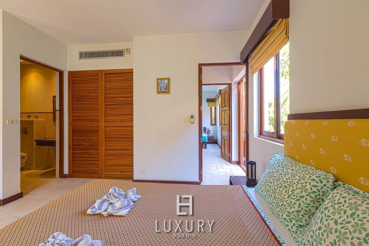 5 Bedroom Bali Style Mansion Wl2 Villa HHQ