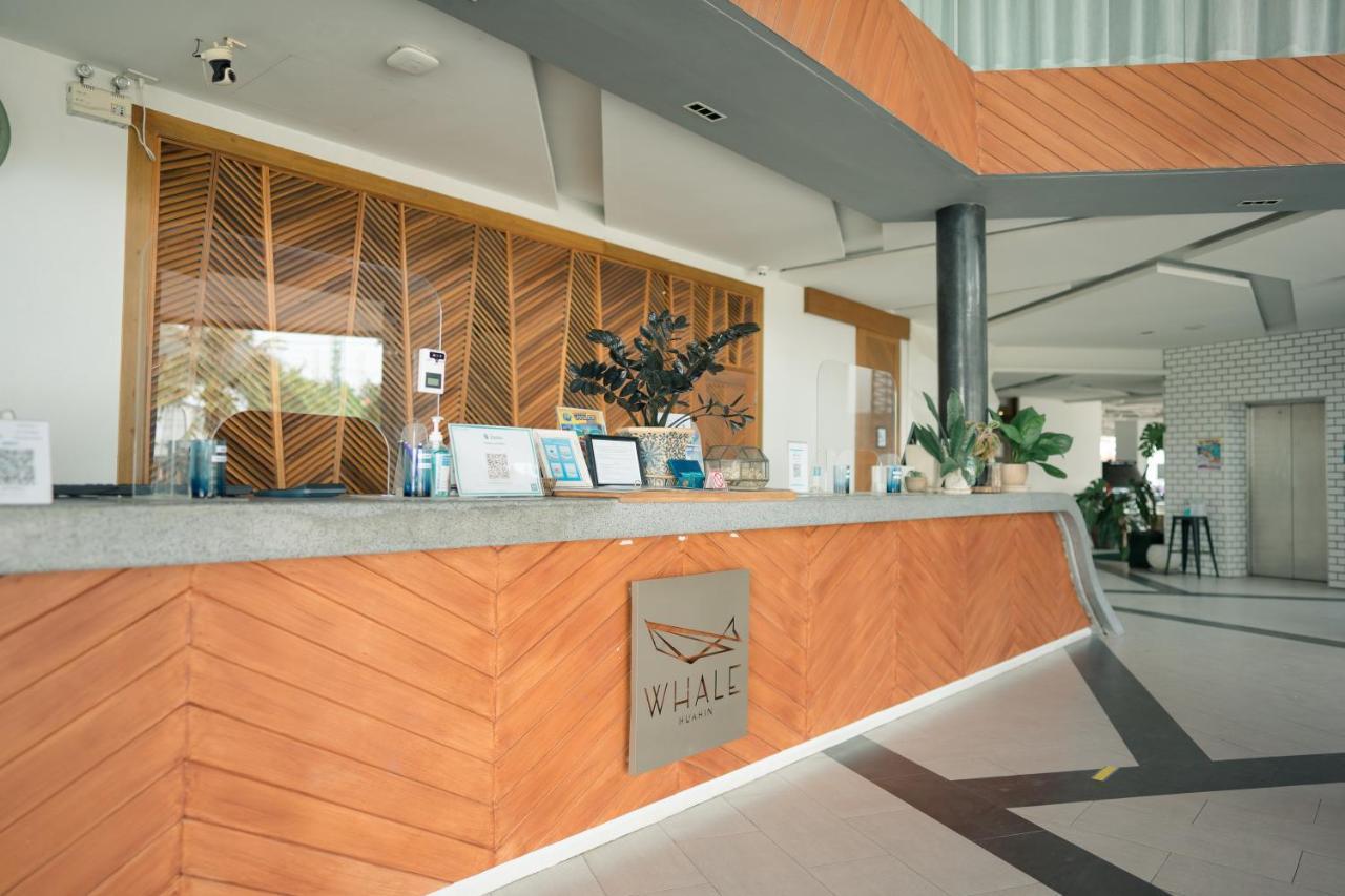Whale - Sha Hotel
