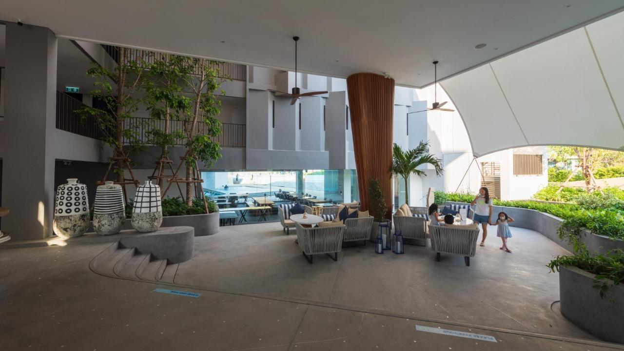 Veranda Beachfront Living *