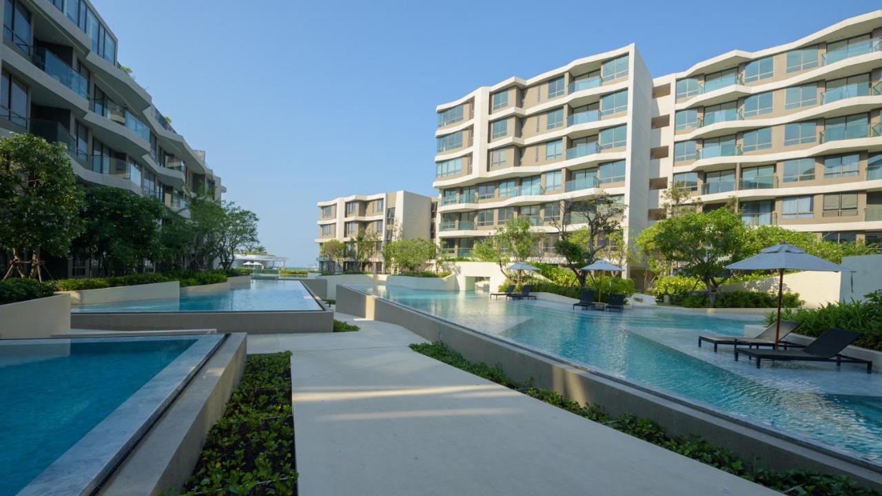 Veranda Beachfront Living Pangsapuri