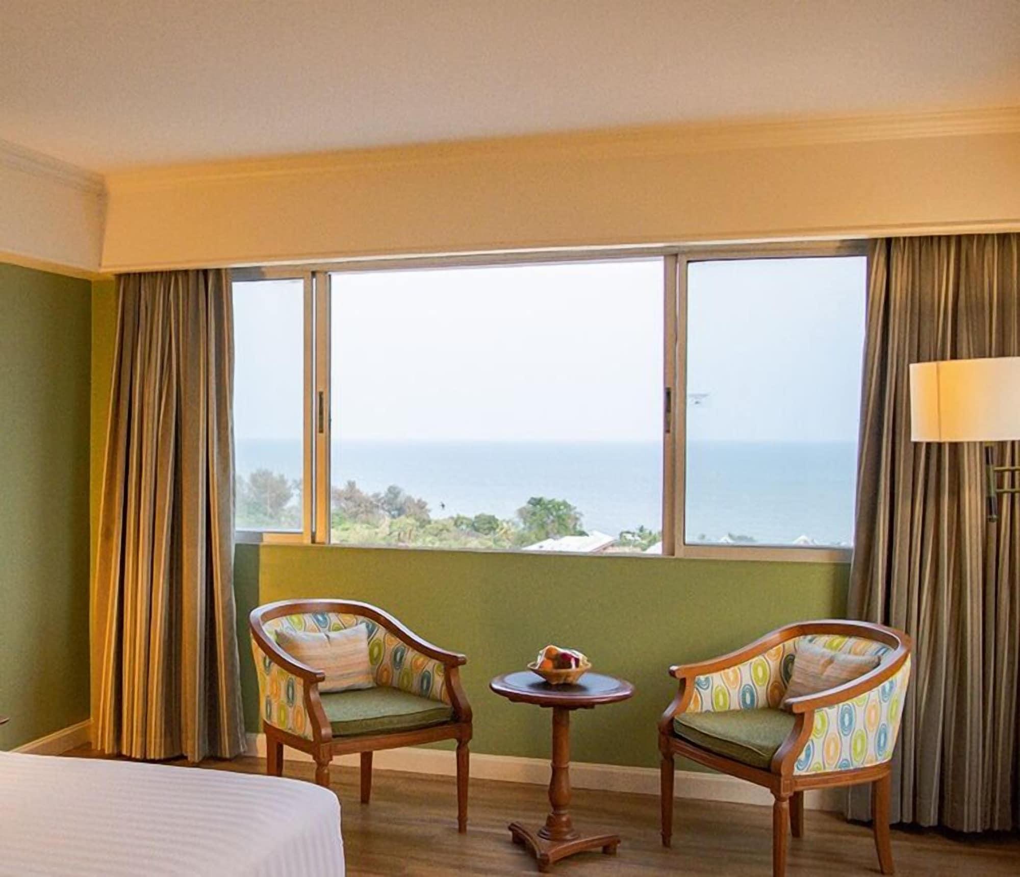 Grand And Plaza - Sha Extra Hotel
