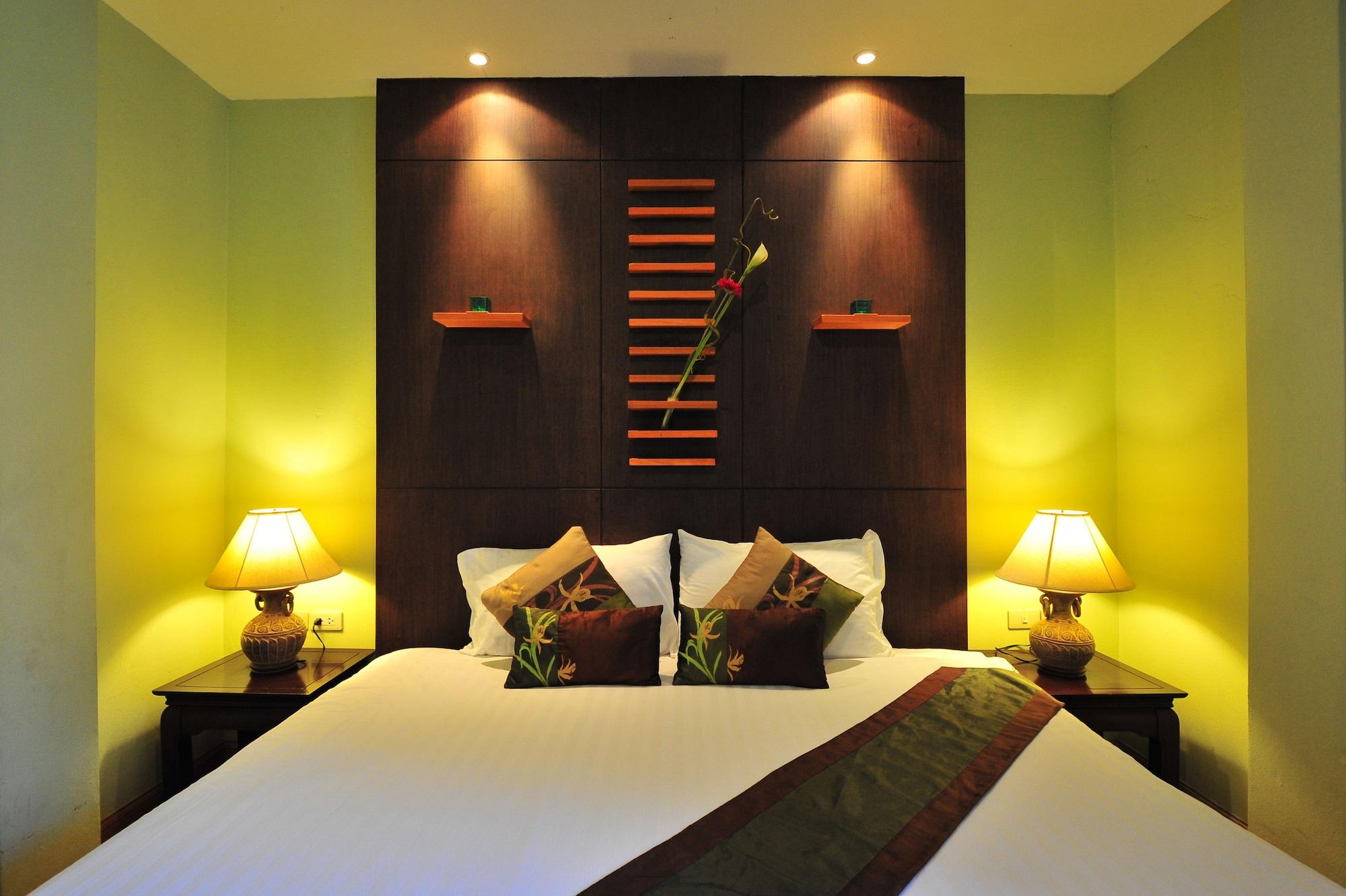 Hotel White 3*