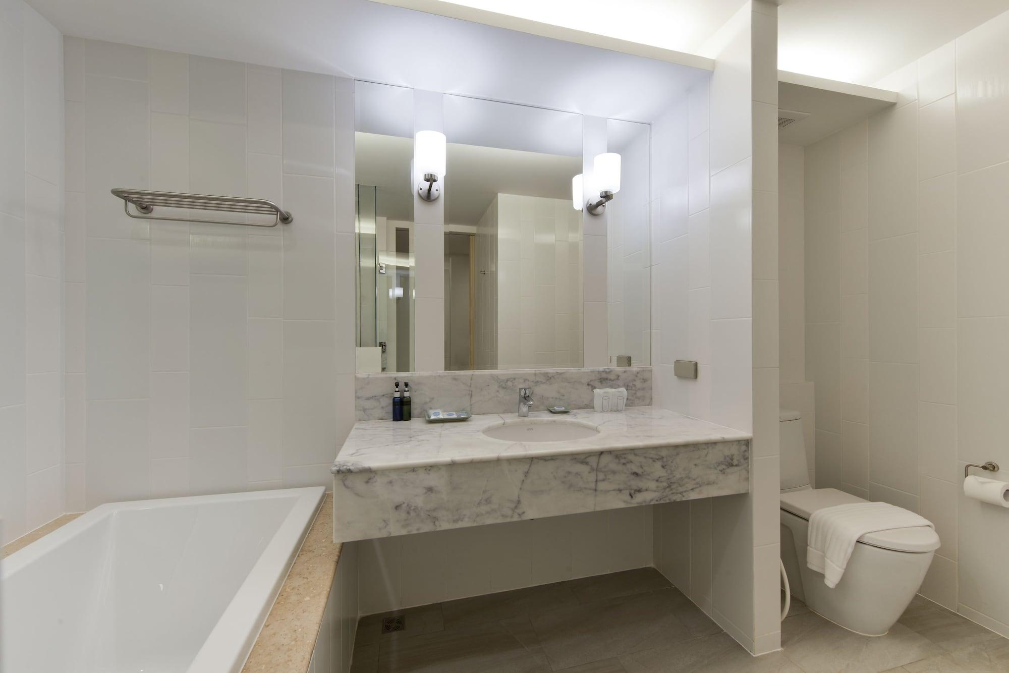 Hisea Hotel 4*