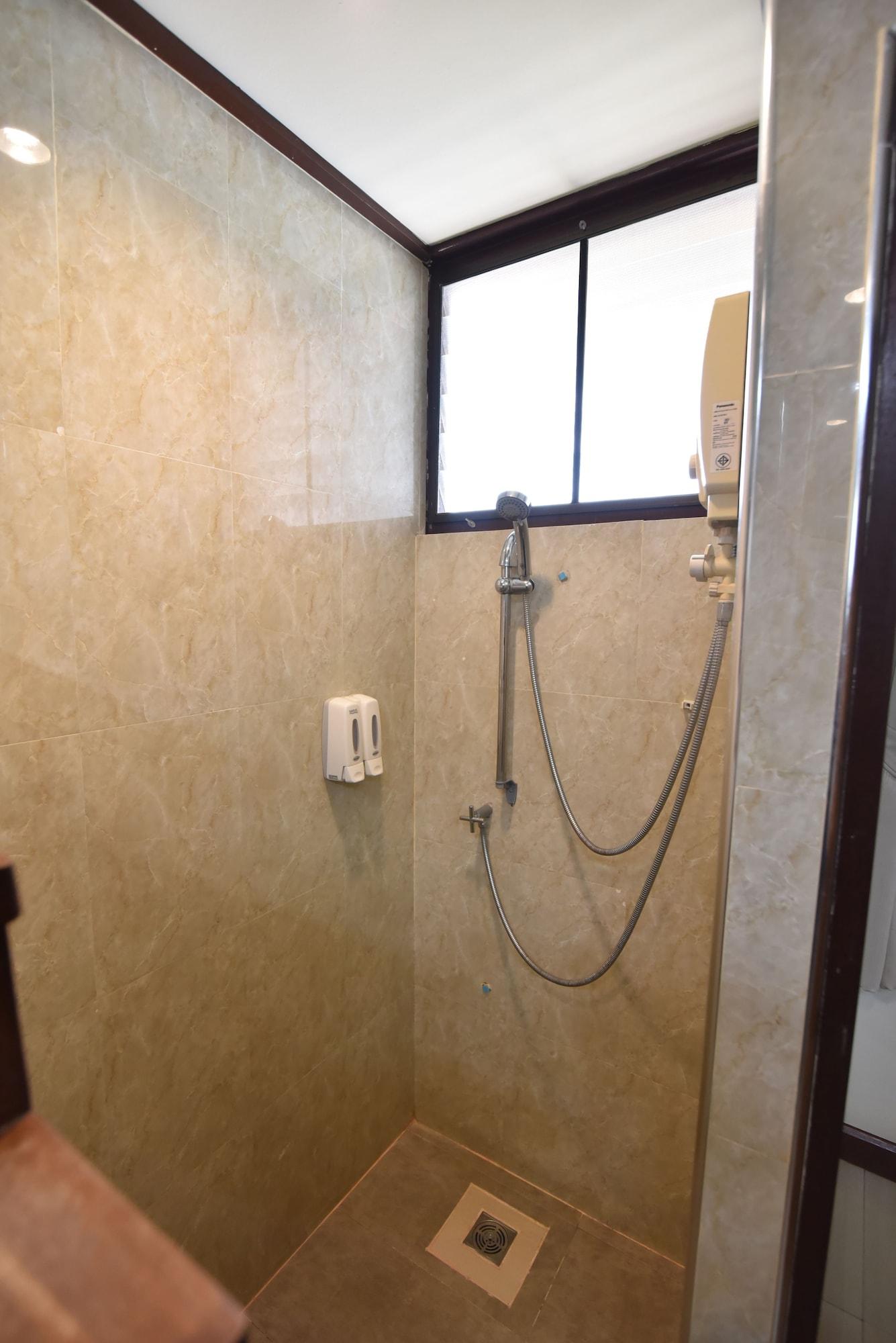 Baan Pa Ploy Apartment *