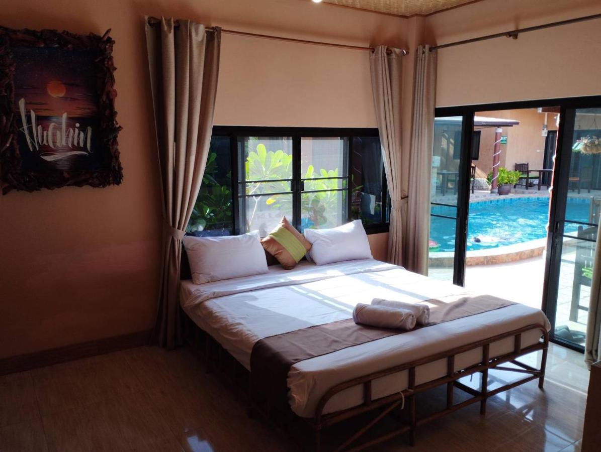 Hotel Panisara Pool HHQ