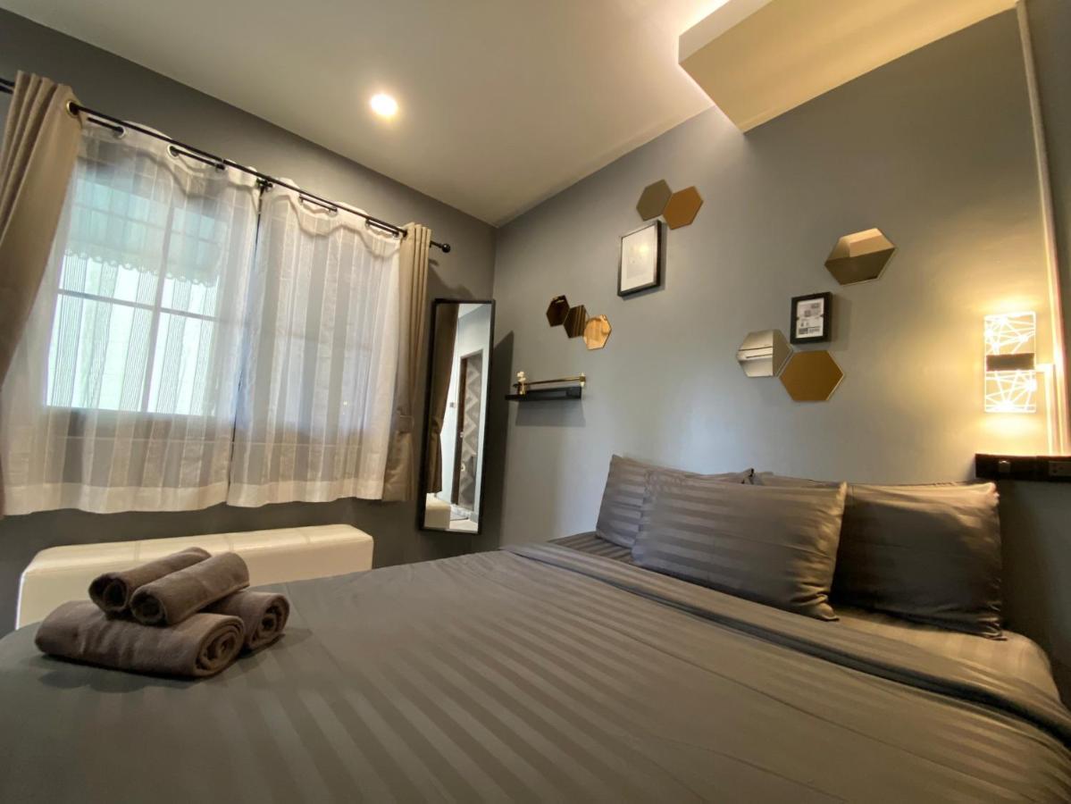 Varietyd-dayhostel *