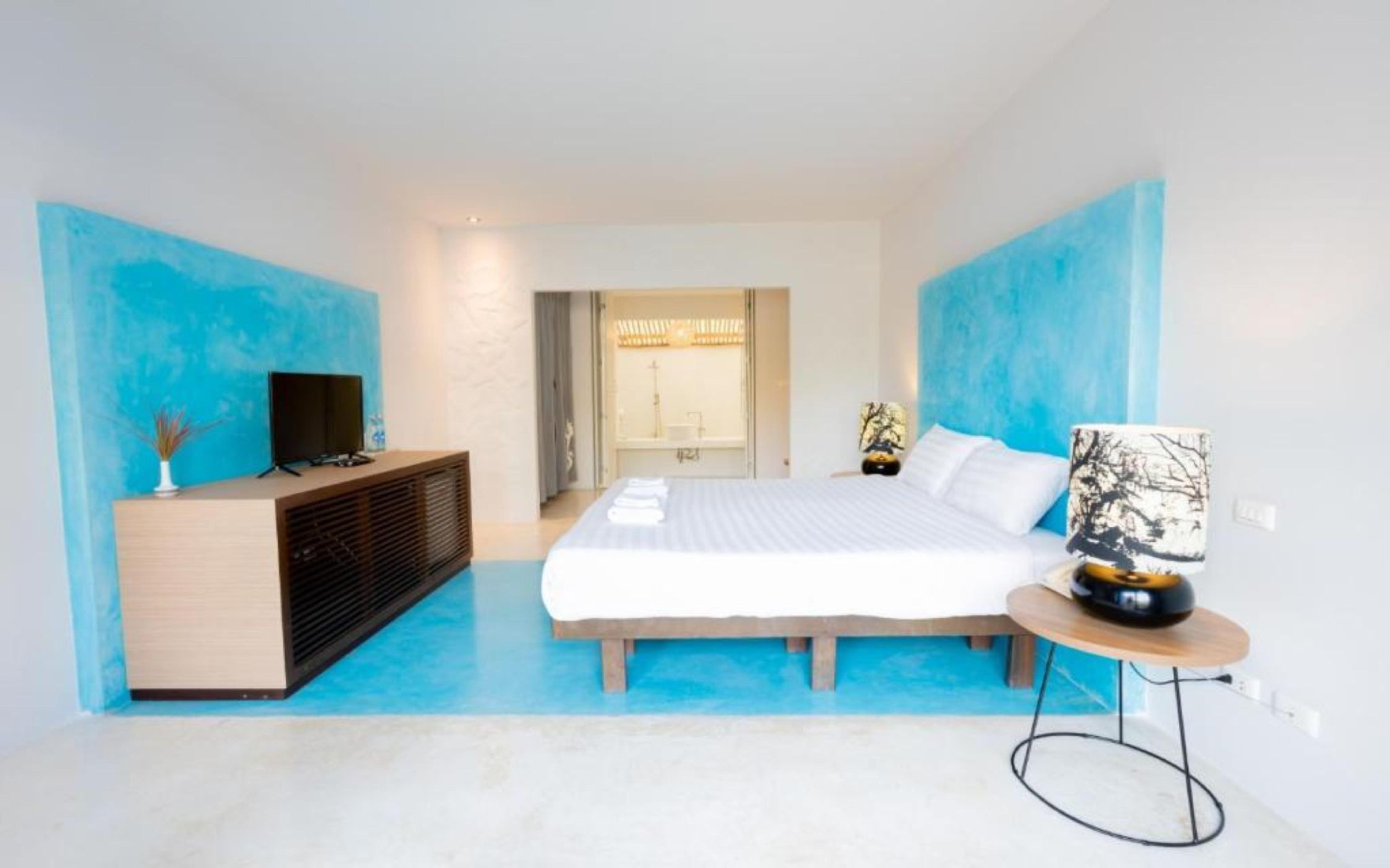 Kochira Hotel 4*