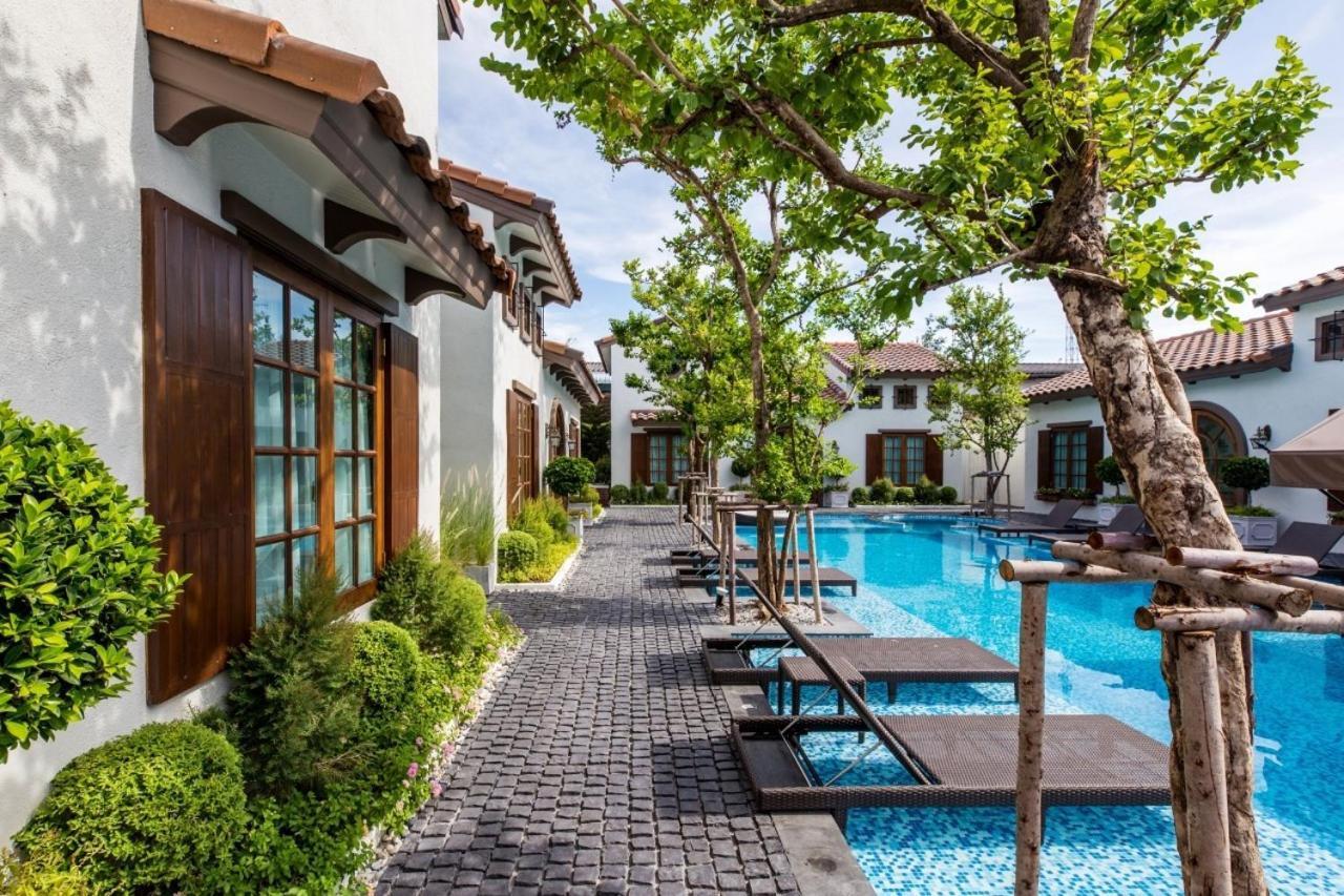 Khách sạn Seville Hua Hin