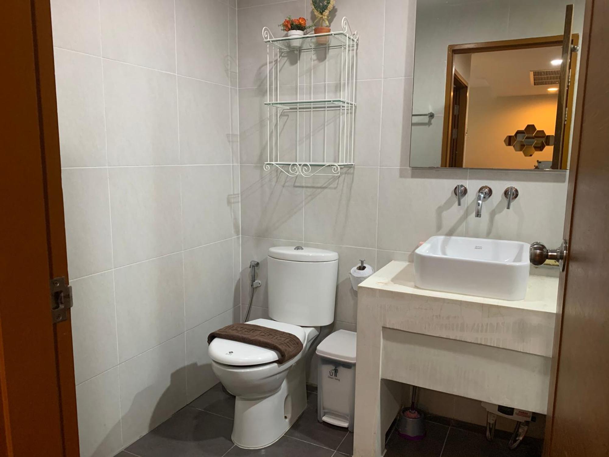 Apartment Nicha Sansuk *