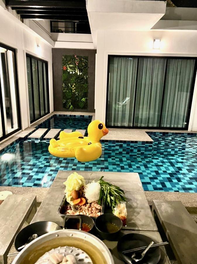 Pool Modern Cool - Fill Feel