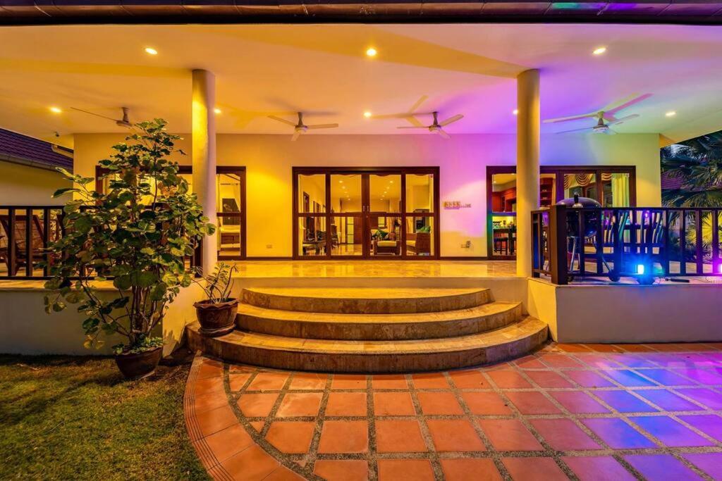Villa Cozy 3 Bedroom Pool Close To Town Cv3l
