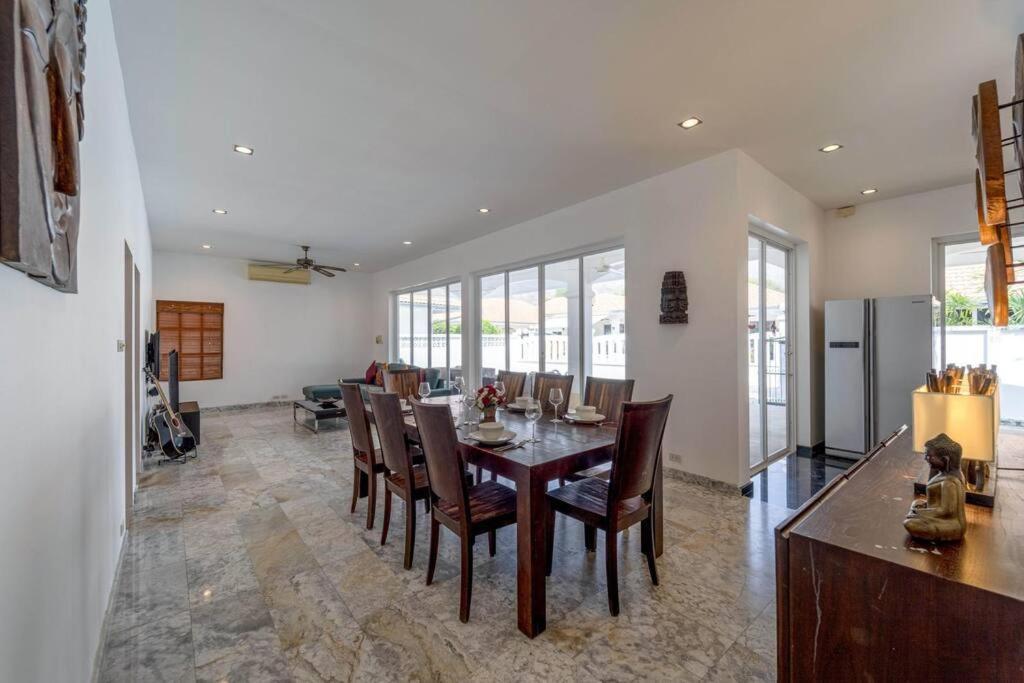Private 4 Bedroom Pool Ng411 *