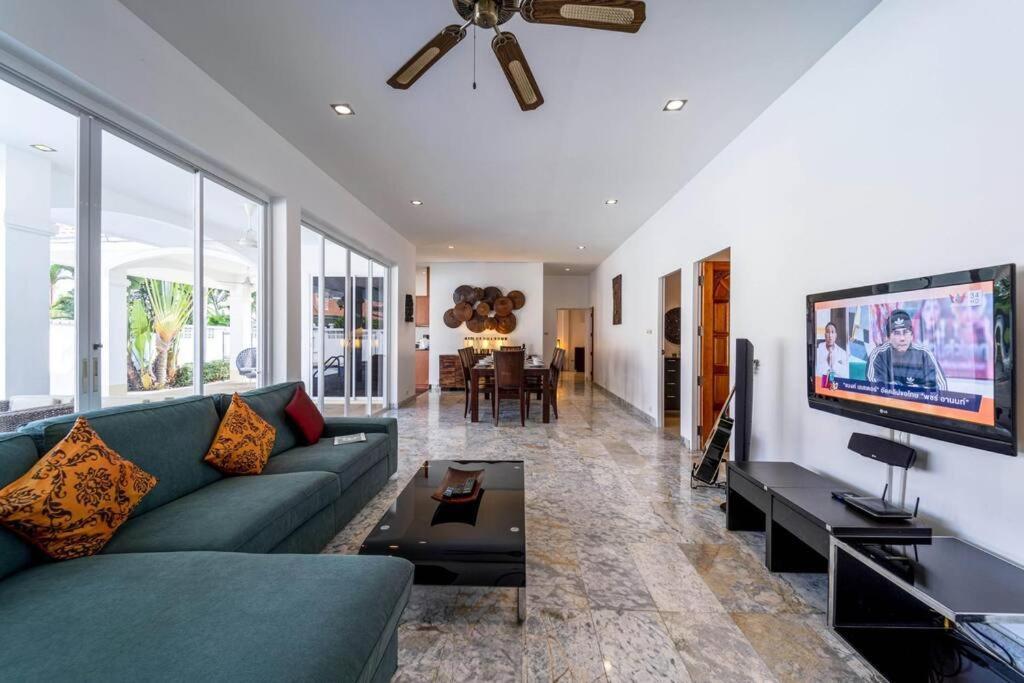 Private 4 Bedroom Pool Ng411 * HHQ