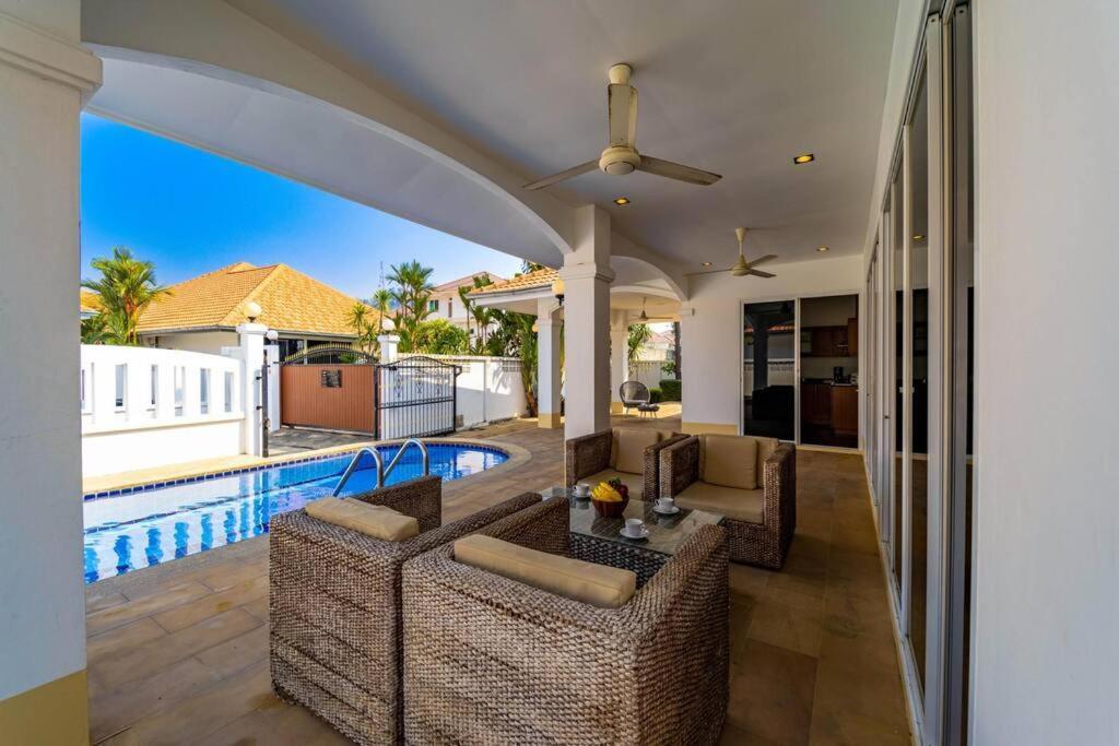 Villa Private 4 Bedroom Pool Ng411 *