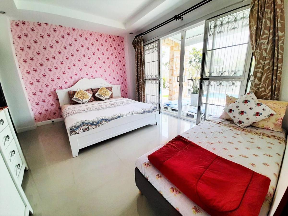 Holiday home บ้านคาราโอเกะ พูลวิลล่า 3 ห้องนอน สระส่วนตัว พัก 6-15 คน