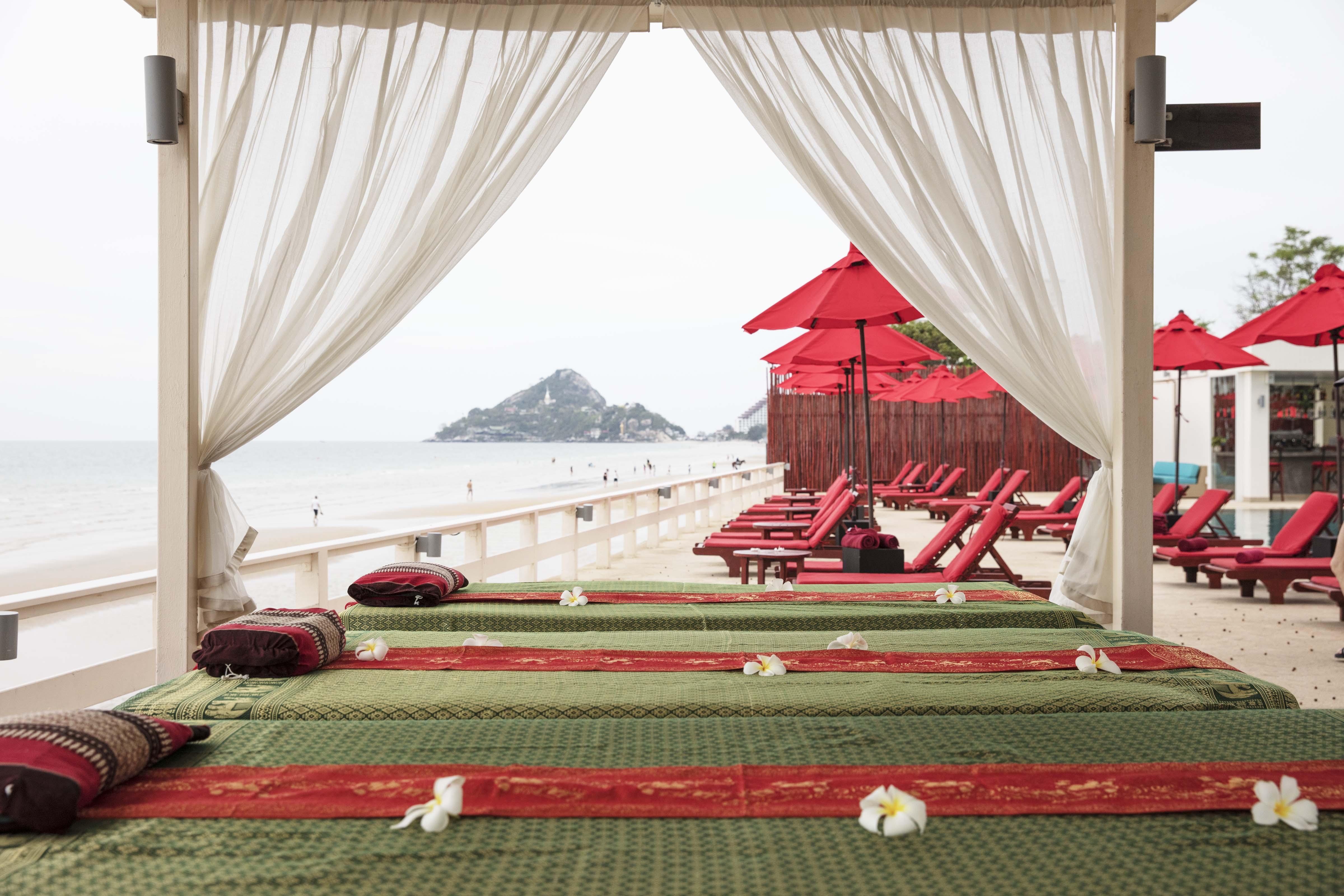 Hotel Chom View Hotel,