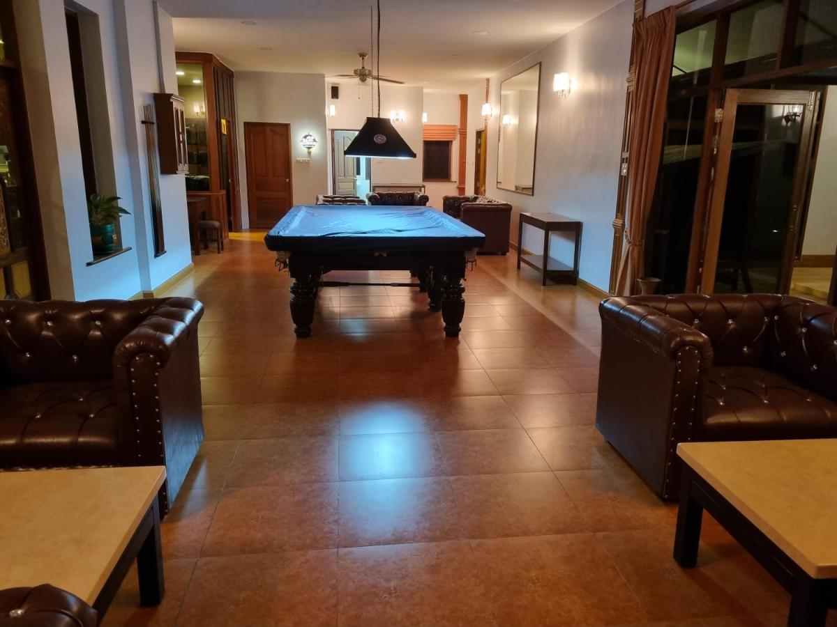 Meyers Resort