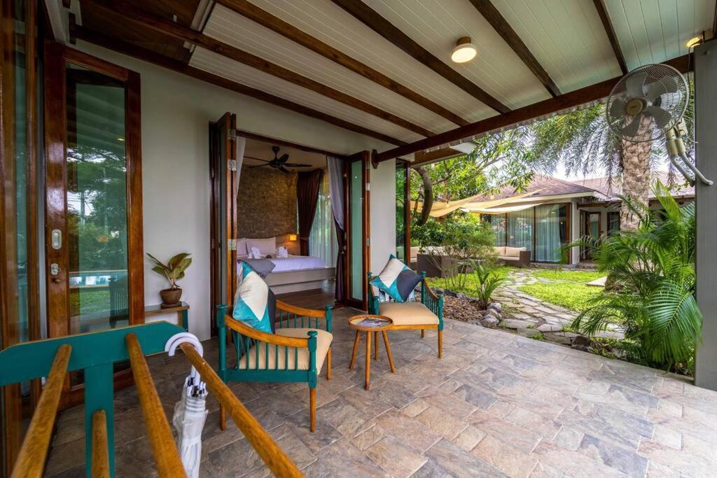 Secluded Oasis For Family And Friends Bm5 Villa HHQ