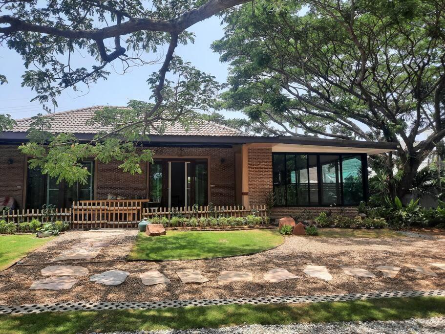 Villa Baan Thansiri 3, Hin Lek Fai,