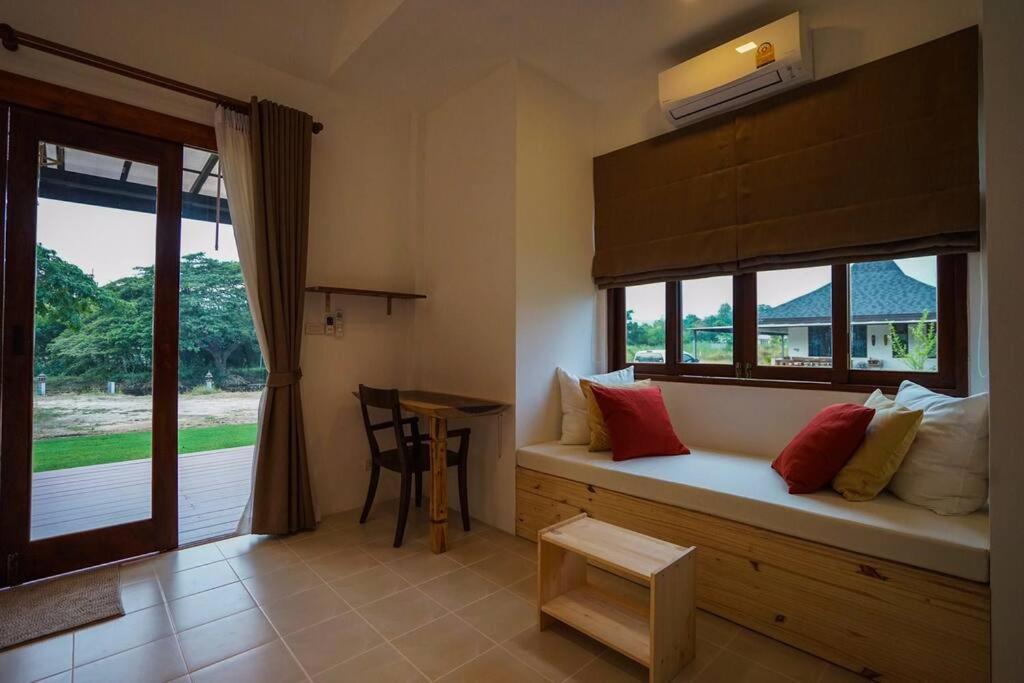 Villa Baan Thansiri 3, Hin Lek Fai, *