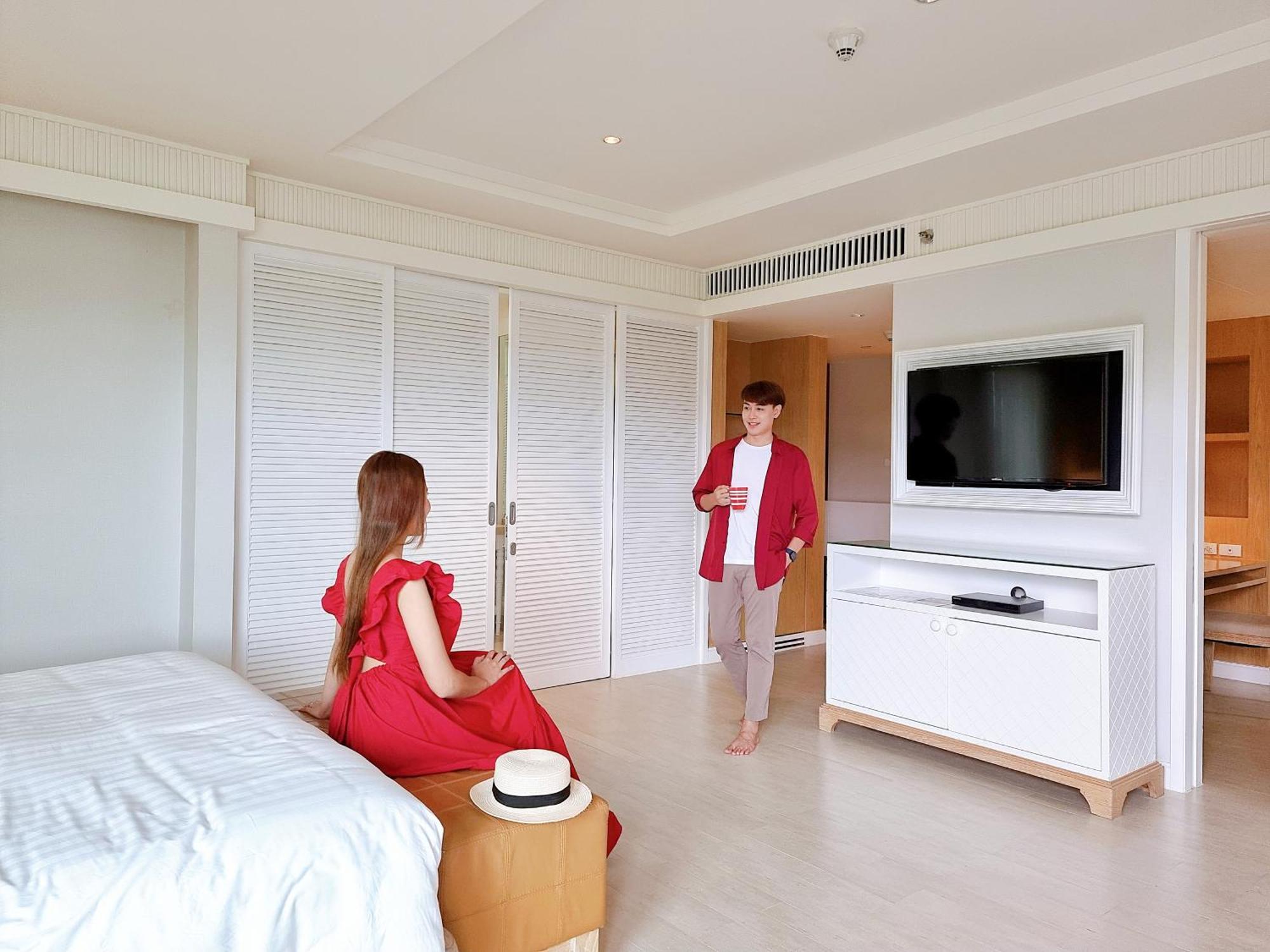 Amari Hotel HHQ