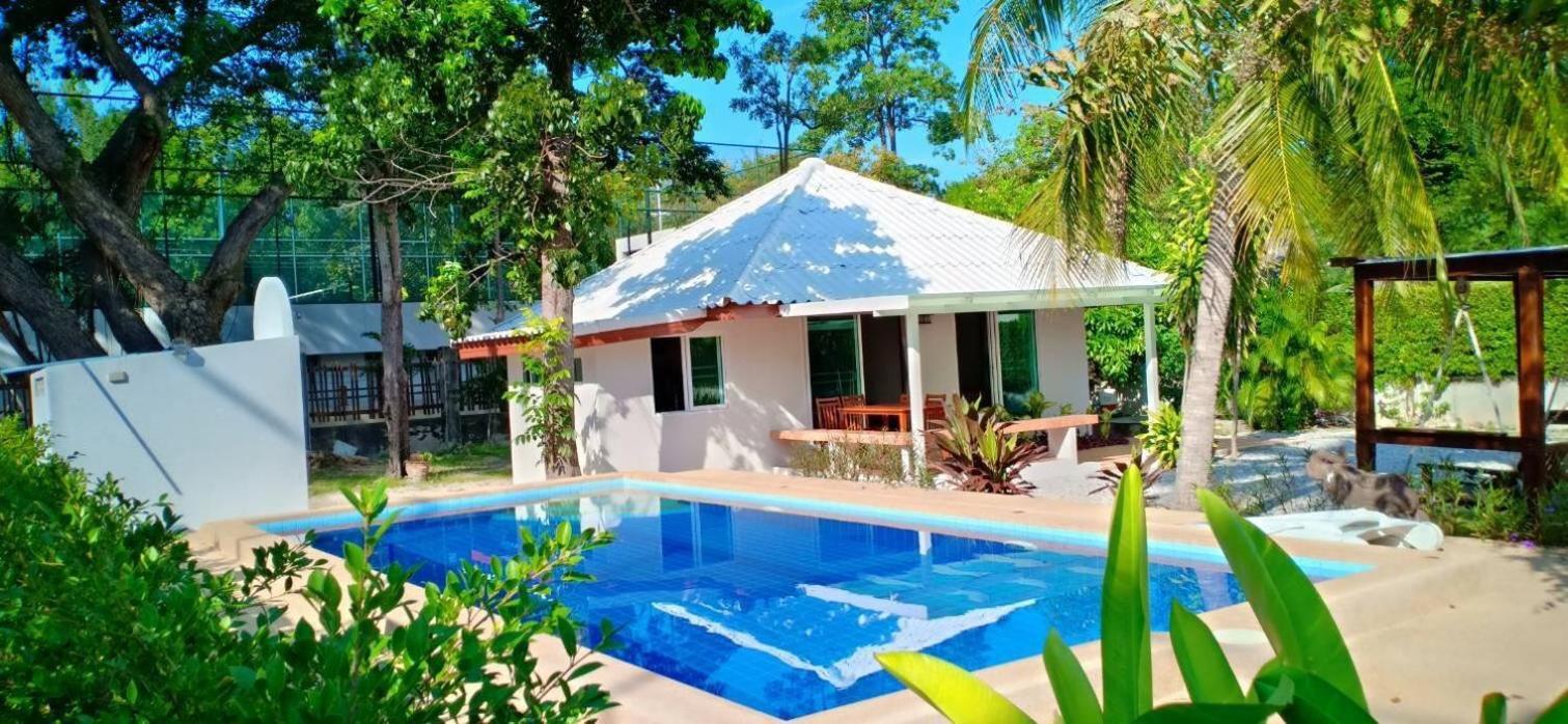 Villa Nicha Pool
