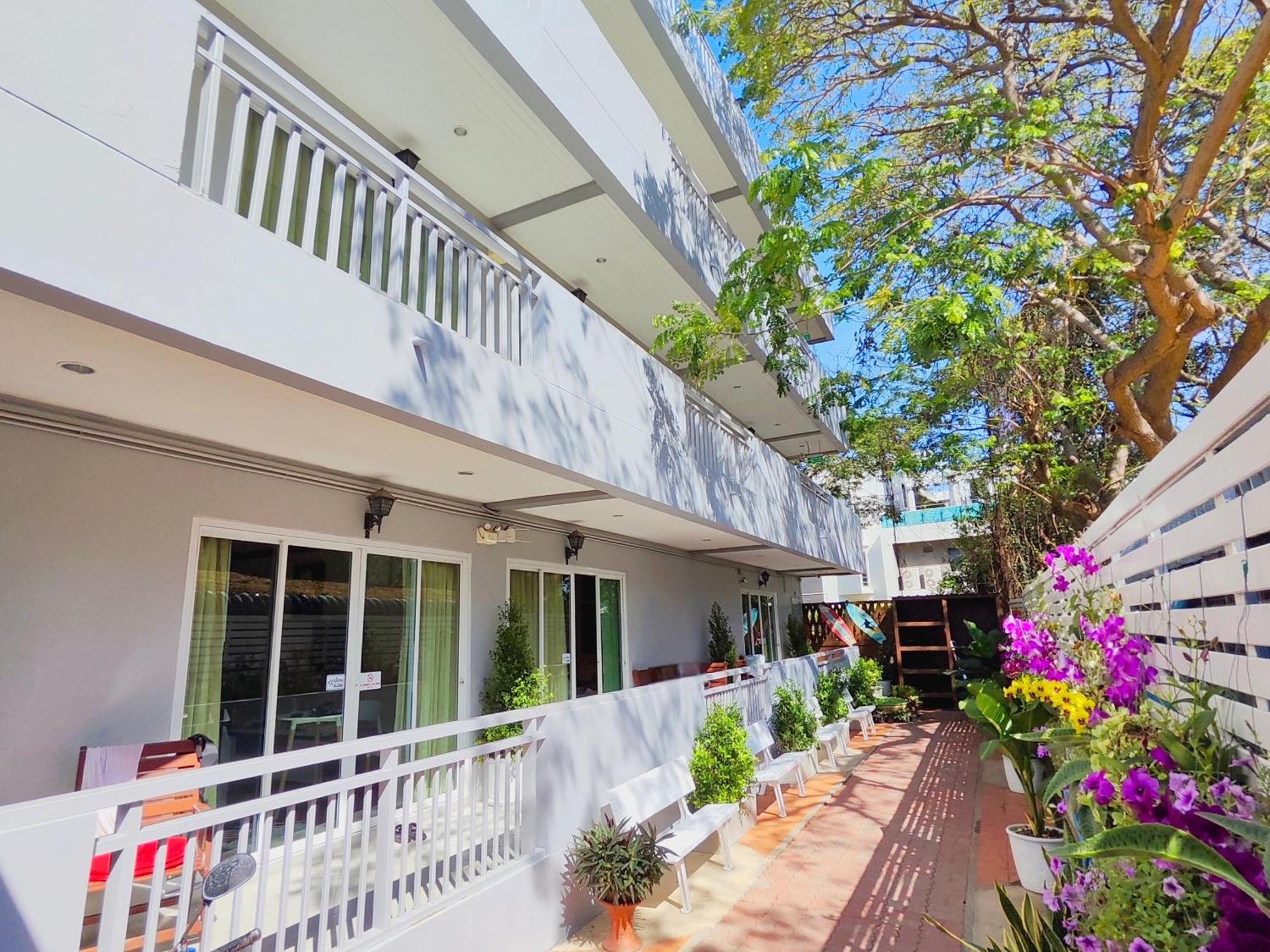 Hotel The Phen House 3*