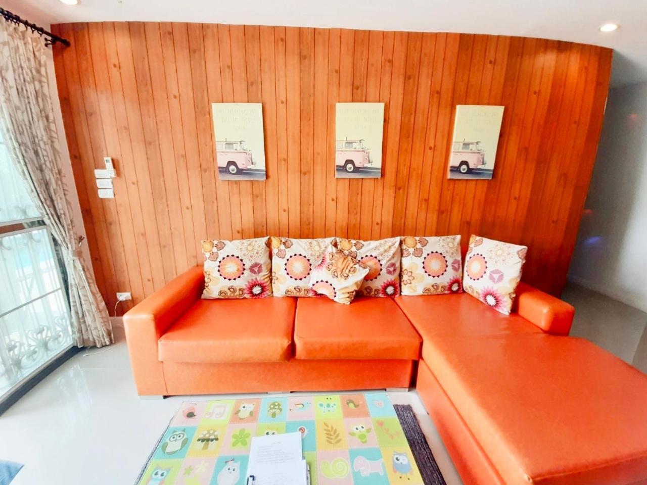 บ้านคาราโอเกะ พูลวิลล่า 3 ห้องนอน สระส่วนตัว พัก 6-15 คน *