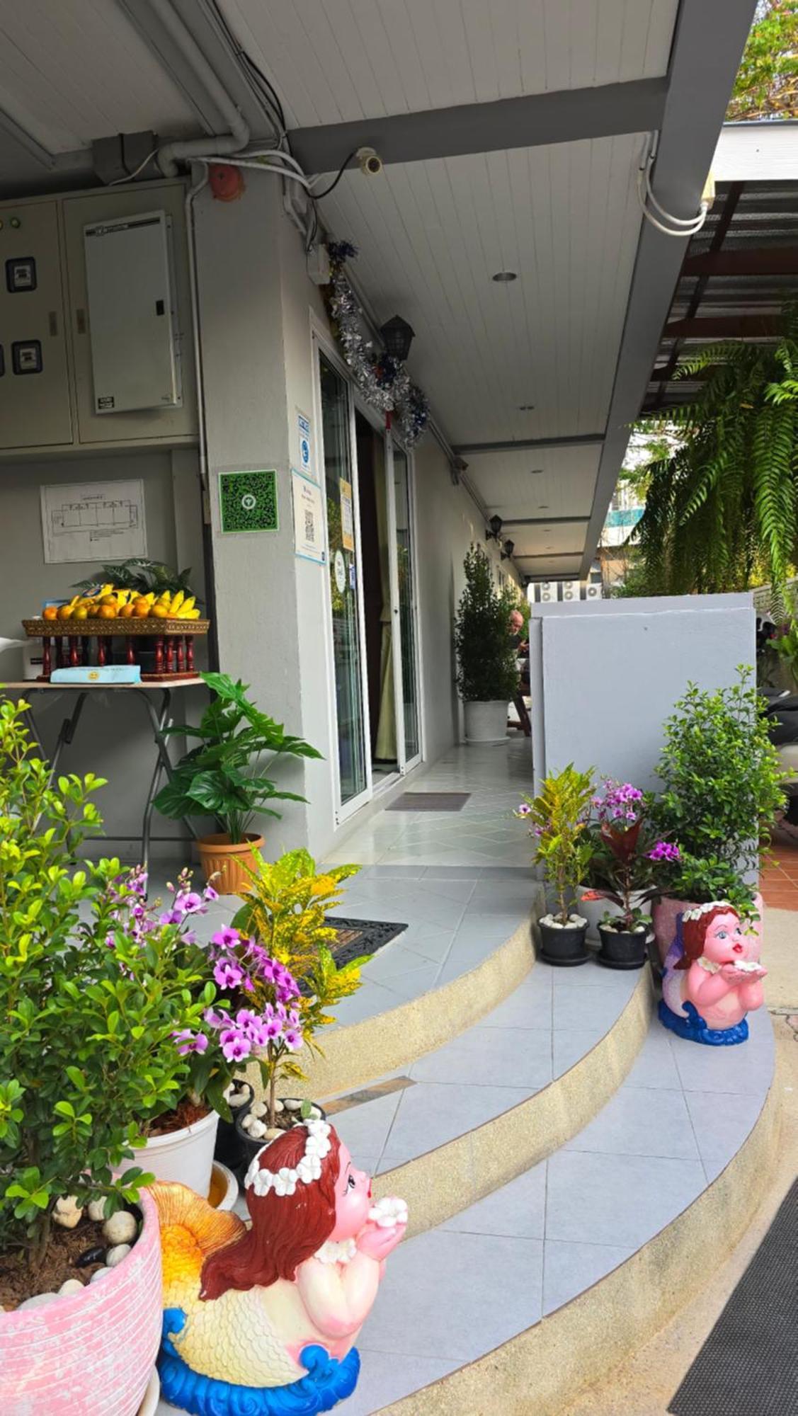 The Phen House Hotel