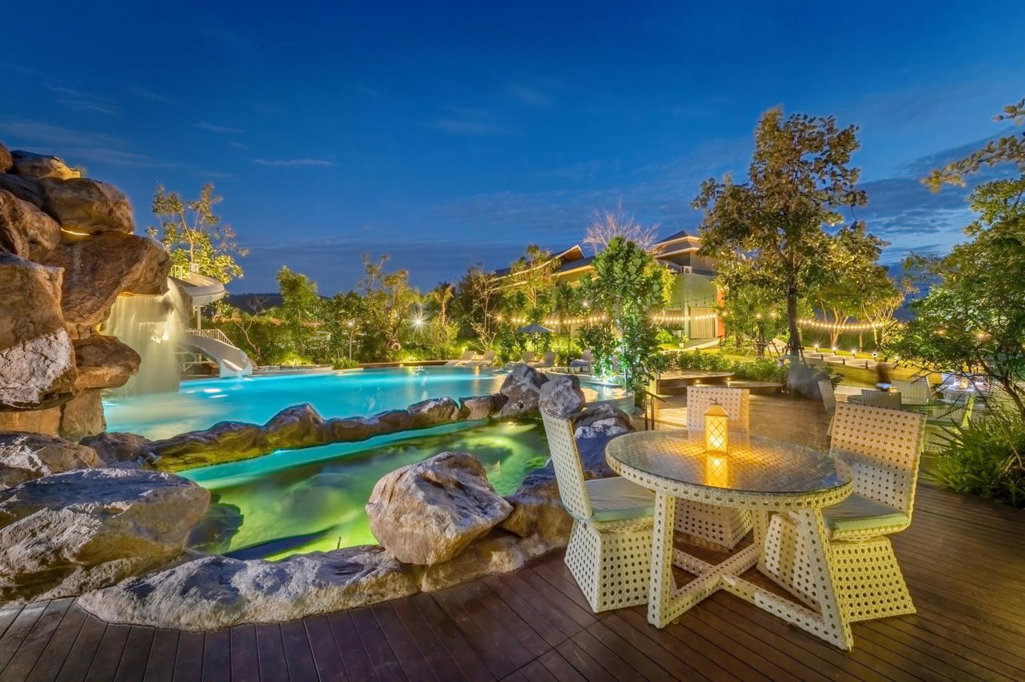 Phukalini Luxury Pool & Onsen 4*