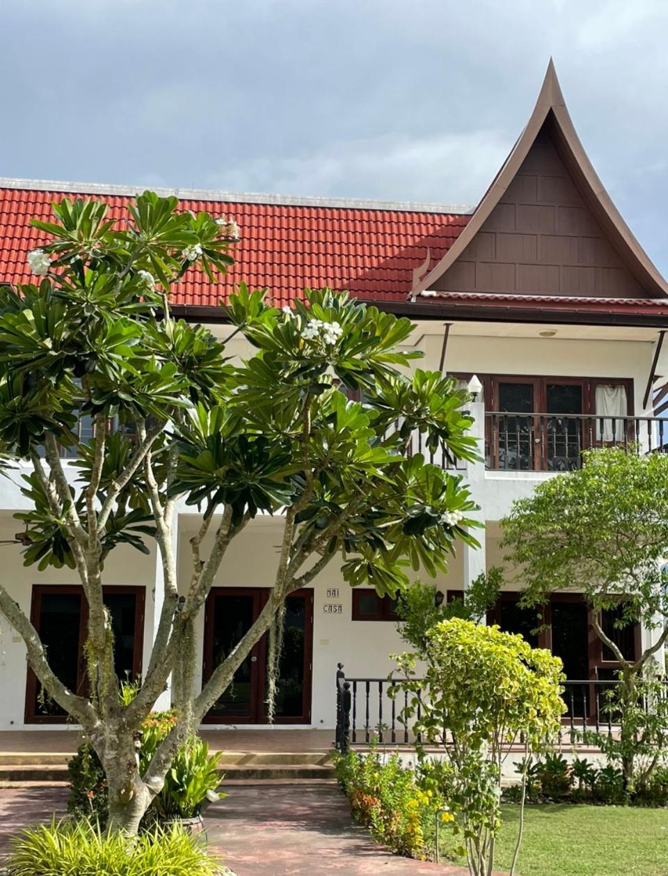 Holiday home Charming Asian Style House Close To Black Mountain Golf Club *