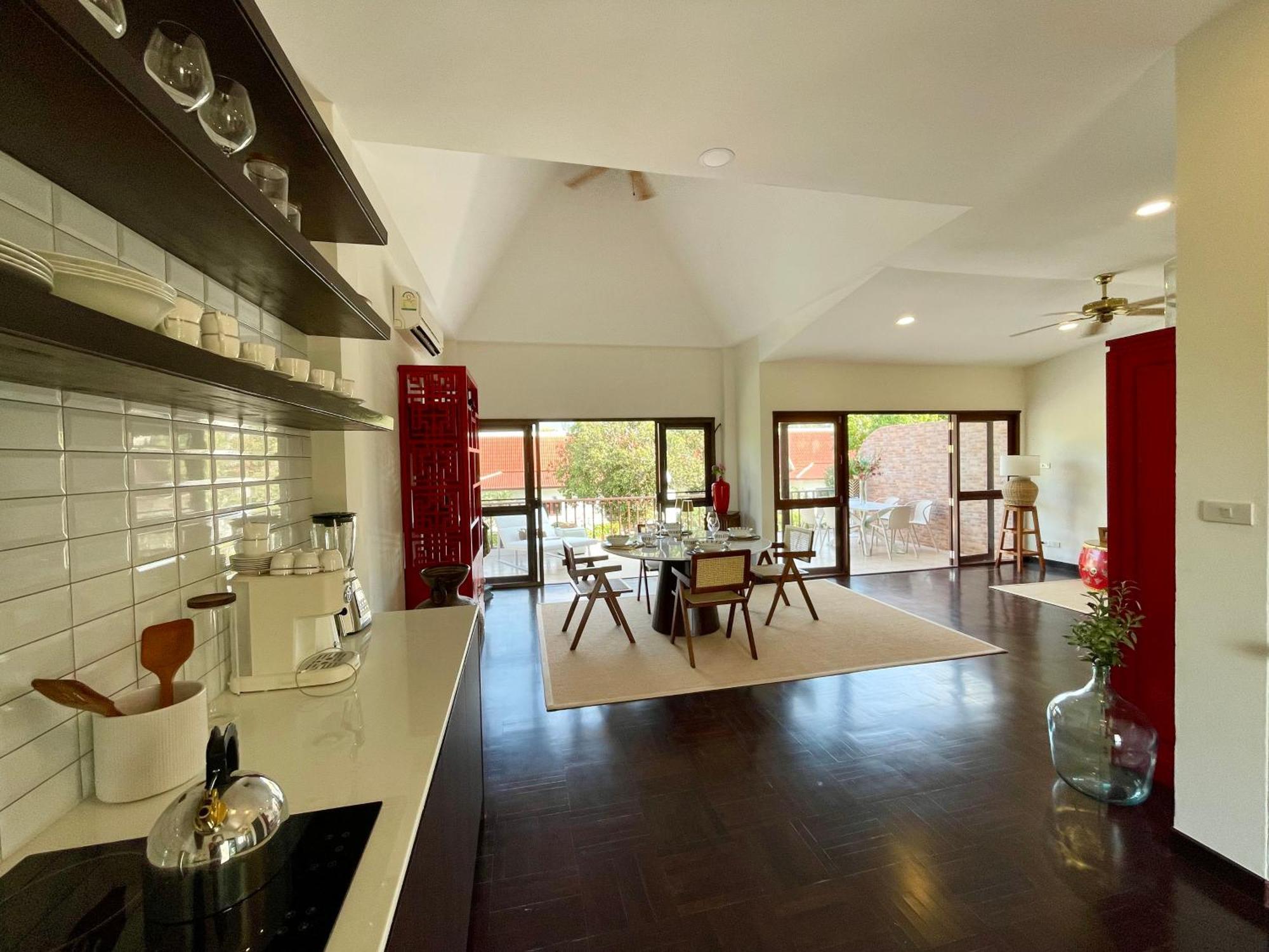 Holiday home Charming Asian Style House Close To Black Mountain Golf Club
