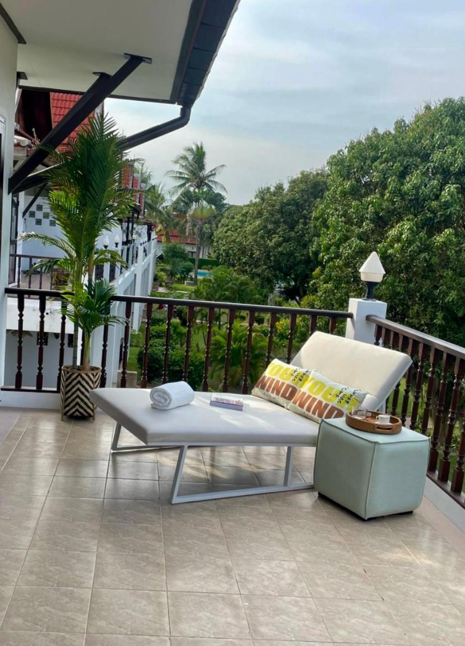 Holiday home Charming Asian Style House Close To Black Mountain Golf Club *