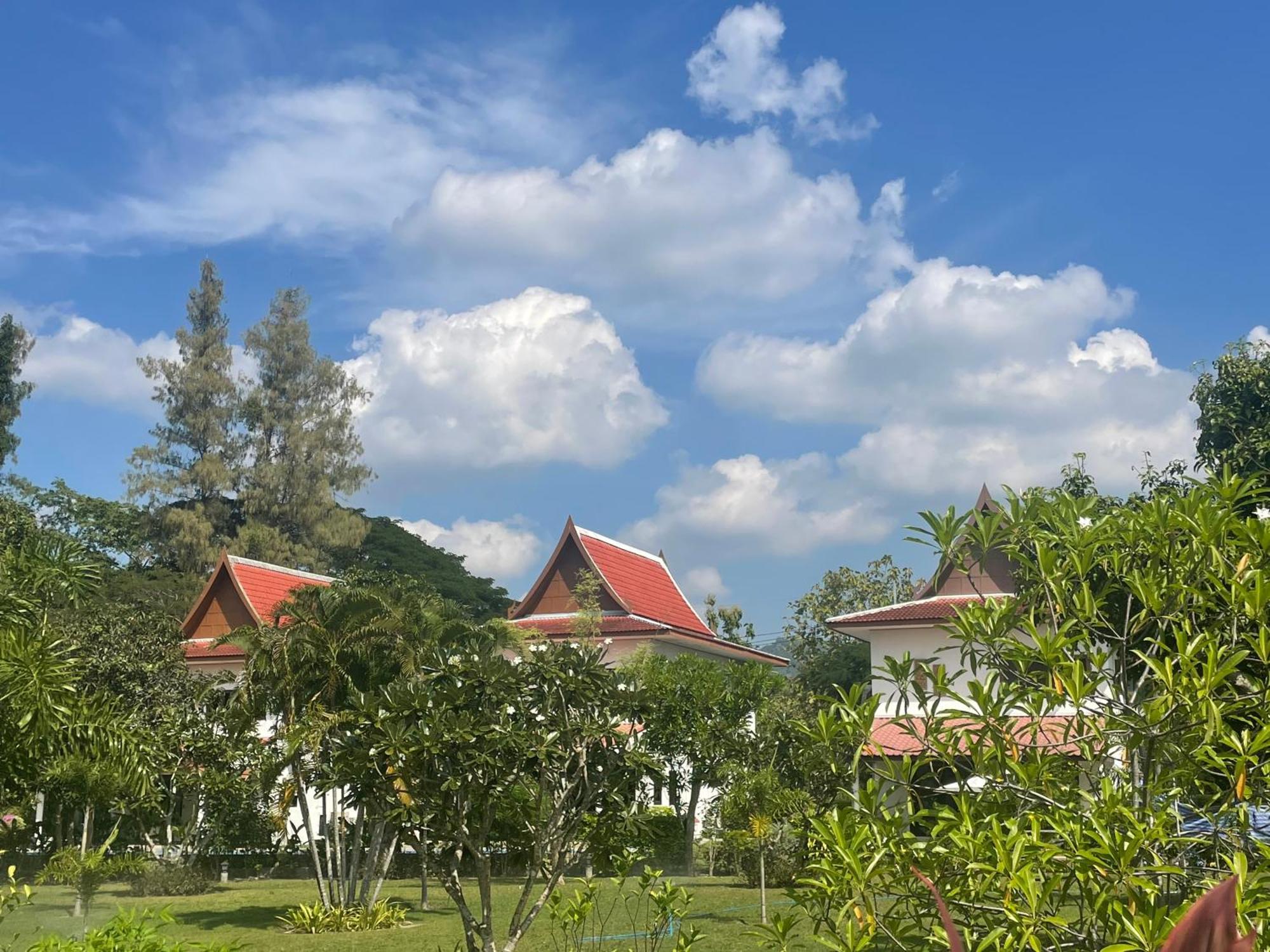 Holiday home Charming Asian Style House Close To Black Mountain Golf Club