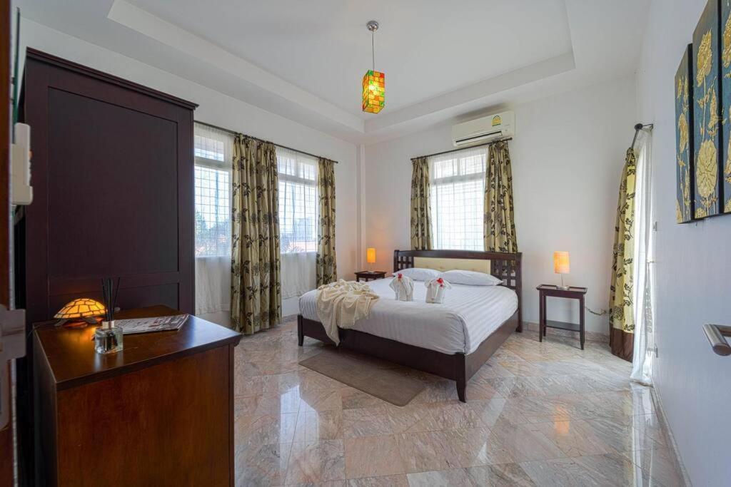 Luxurious 5-bedroom Private Pool Villa! Pv6 Villa Hua Hin