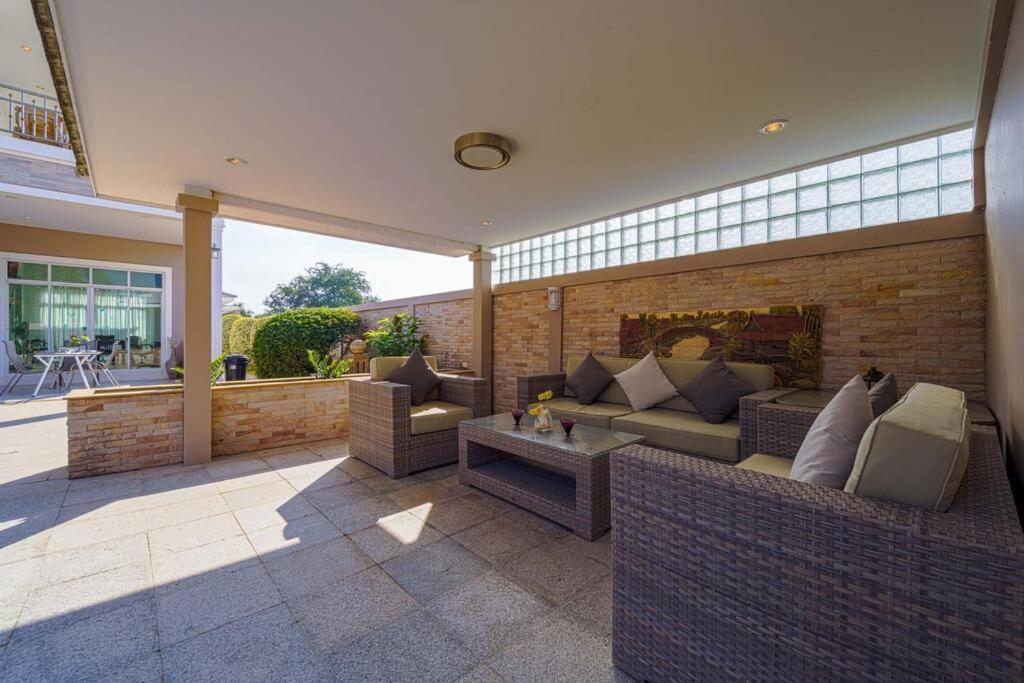 Villa Luxurious 5-bedroom Private Pool Villa! Pv6