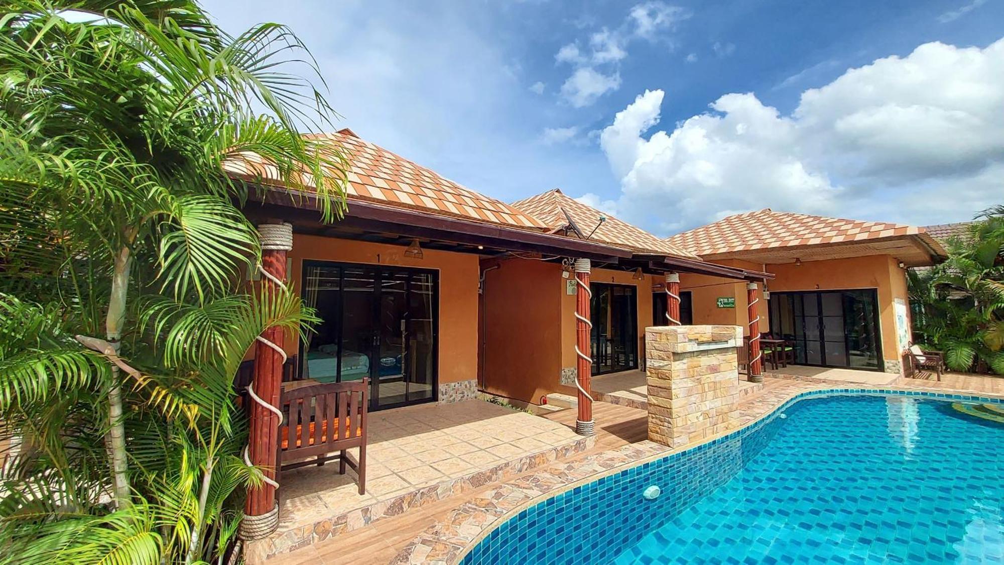 Panisara Pool Hotel 2*