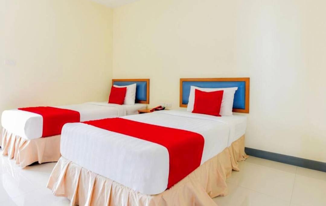 Baan Poemsuk Khách sạn