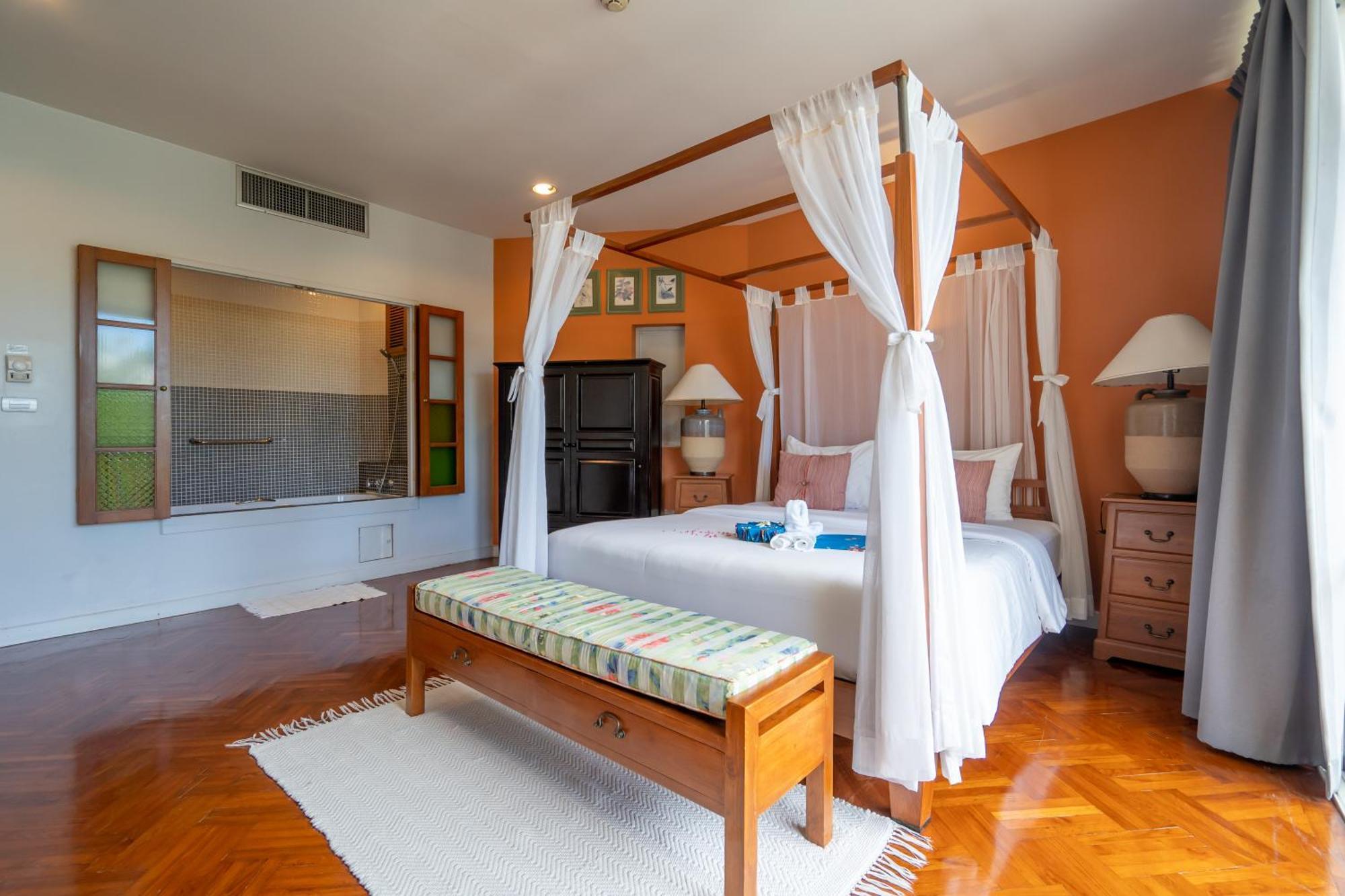 Chom View Hotel, 3*