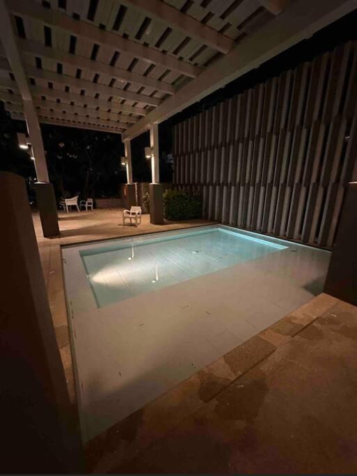 350 Meter 7th Floor, One Bedroom * Hua Hin