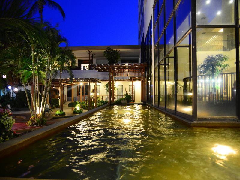 Grand And Plaza - Sha Extra Hotel 3*
